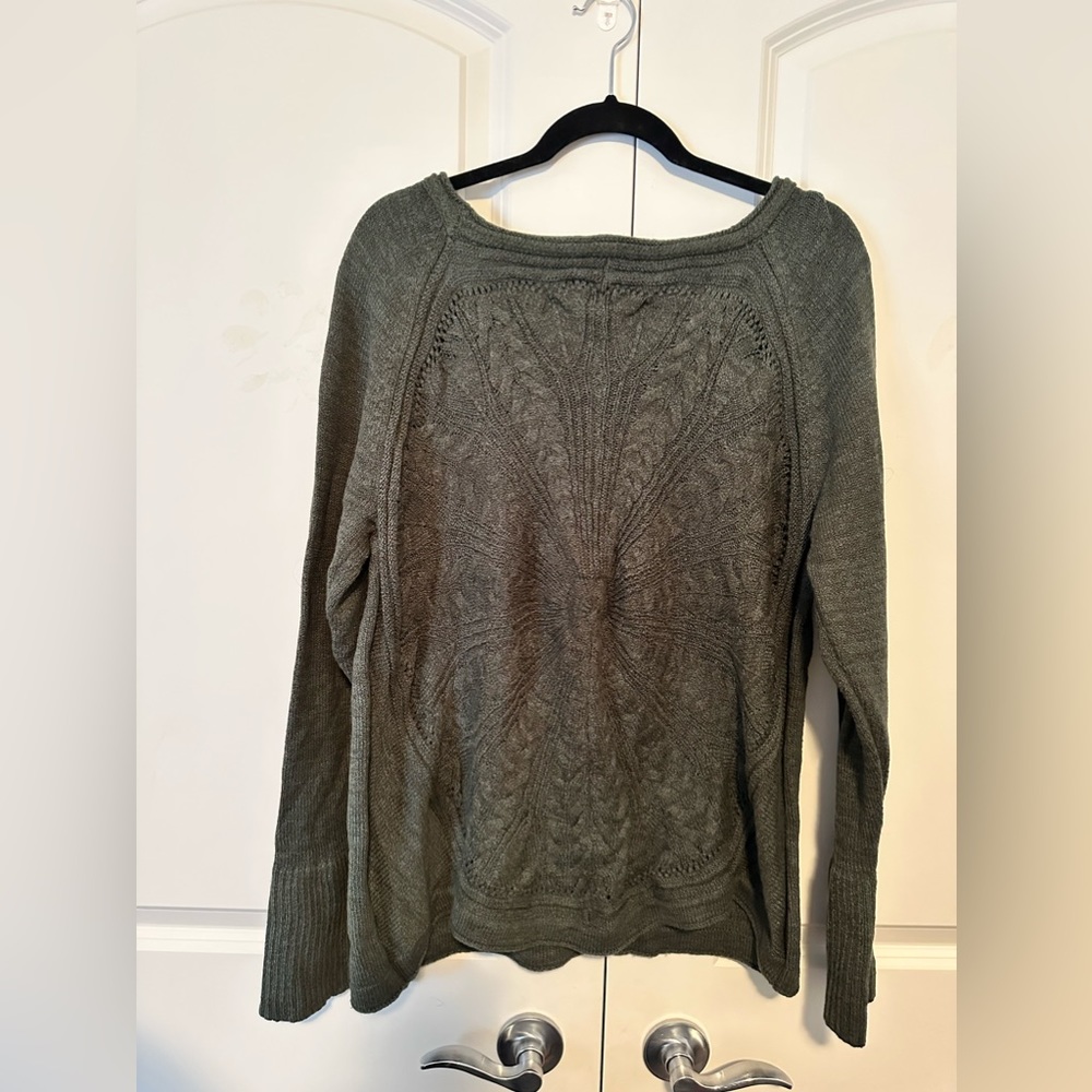 Tribal Sweater - Picture 2 of 7